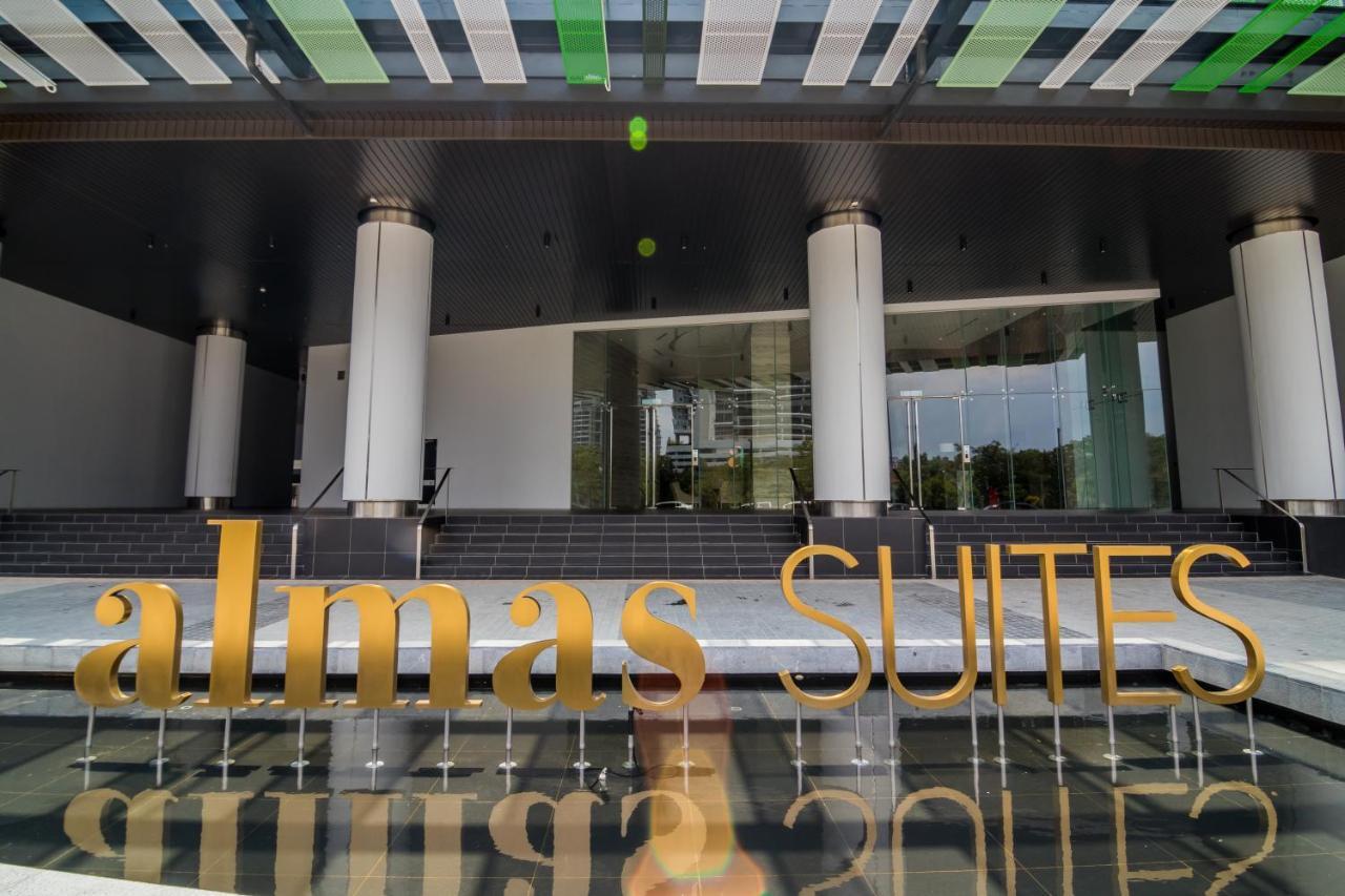 Almas Suites By Subhome Nusajaya  Exterior foto
